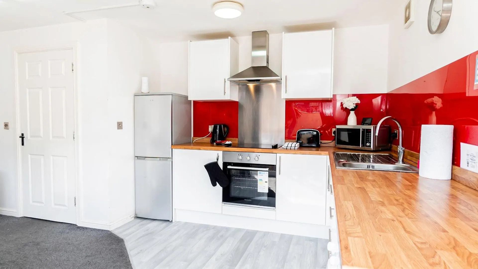 Apartament The Elms City Edge Stays With Parking! Contractors, Nhs, Professionals - Long Stay Savings! Cardiff
