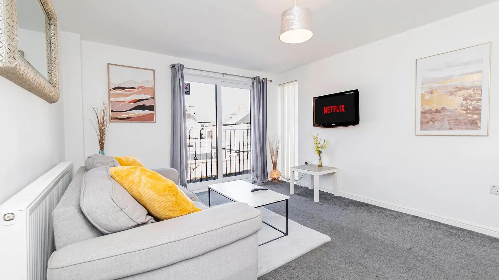 The Elms City Edge Stays With Parking! Contractors, Nhs, Professionals - Long Stay Savings! Cardiff Apartament